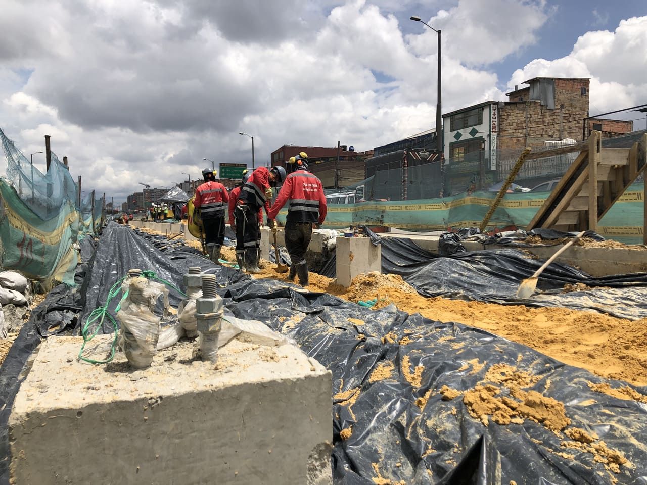 Fotografía trabajadores en obra