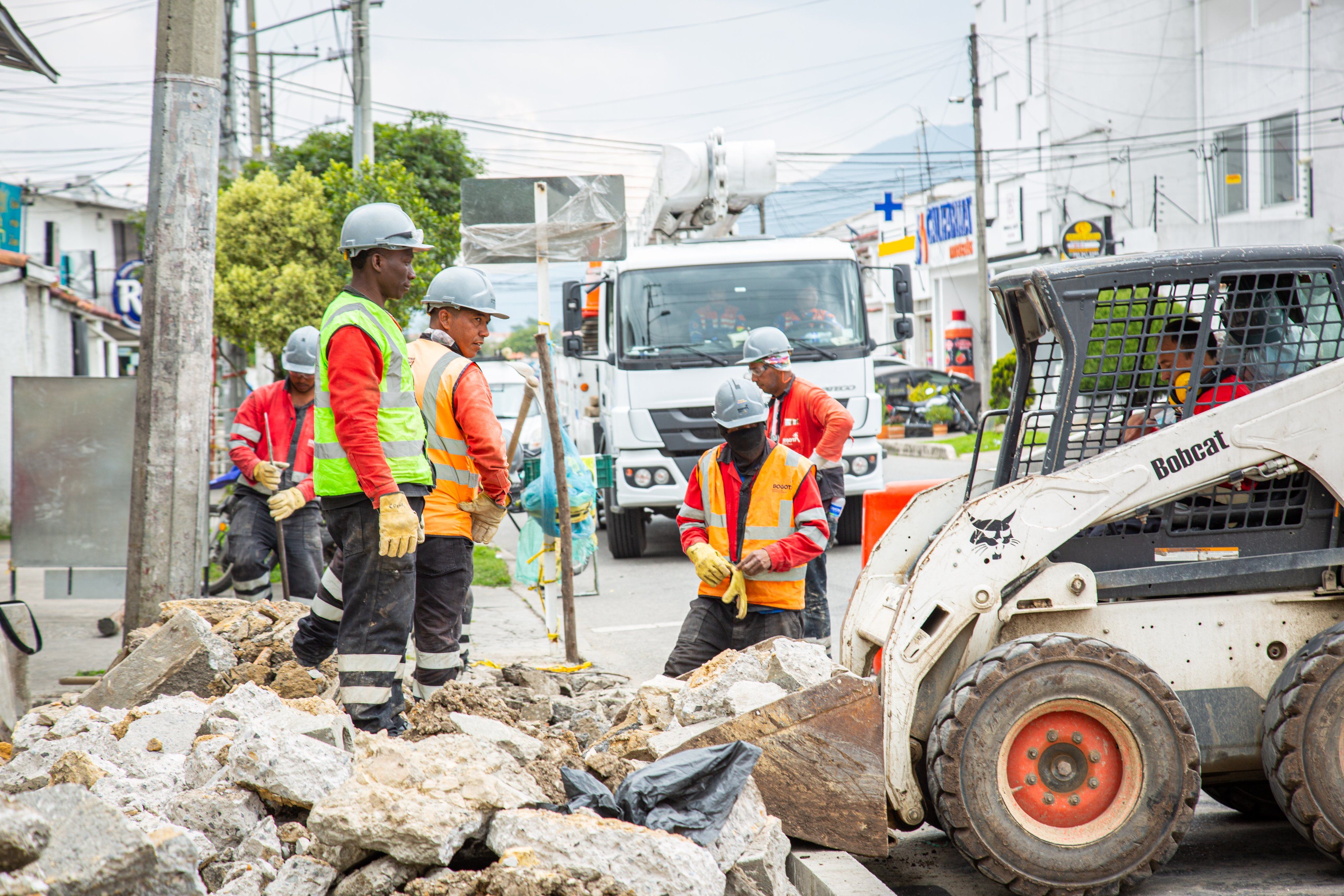 Fotografía trabajadores en obra