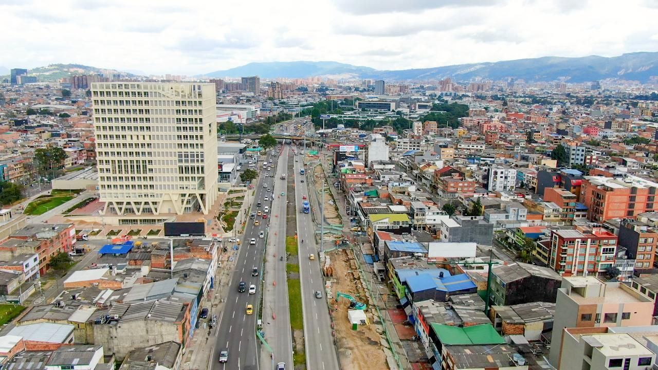 Fotografía aérea troncal av. 68 grupo 7
