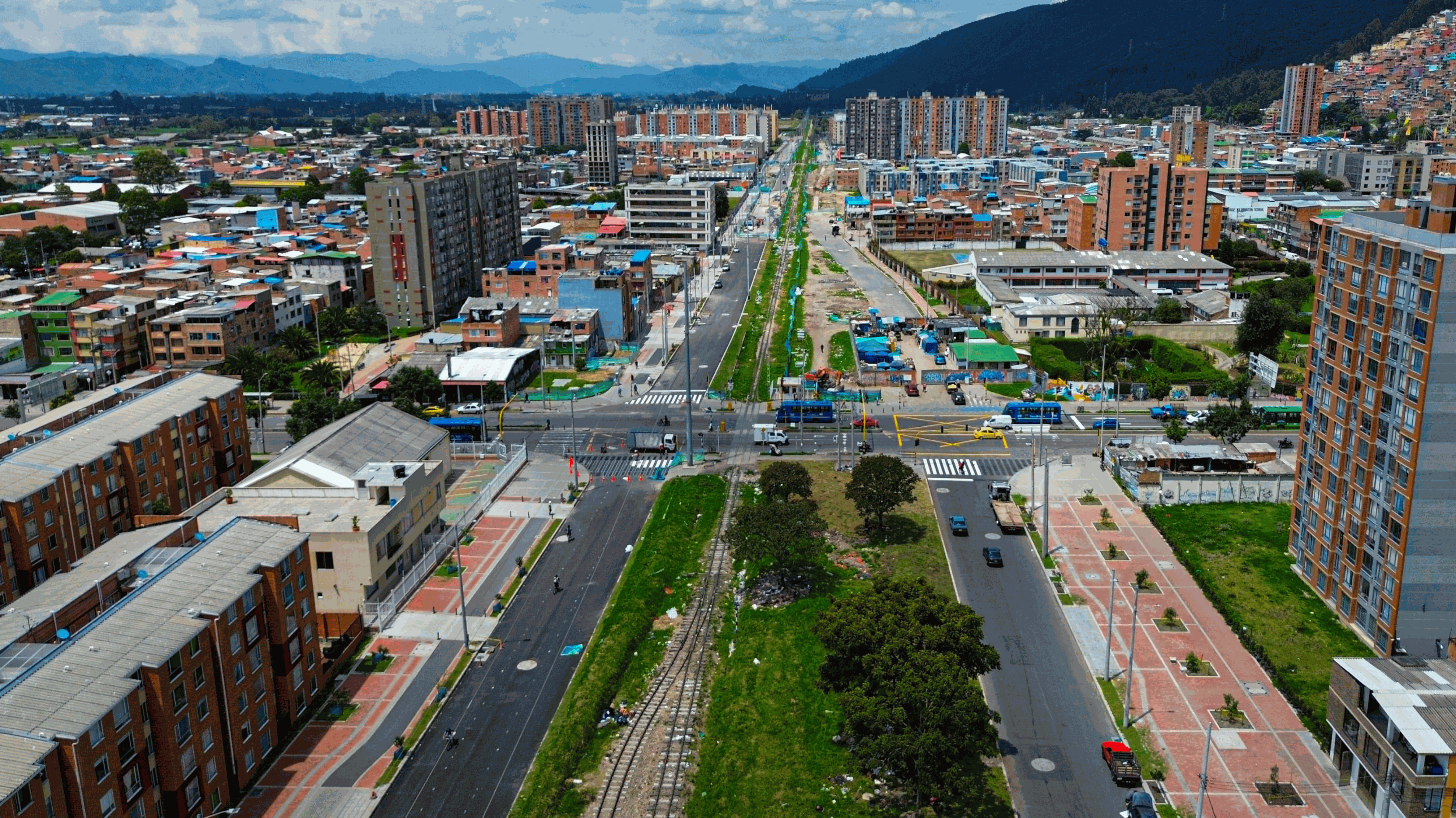 Vías y espacio público zonas industriales de Montevideo y Puente Aranda Grupo 1
