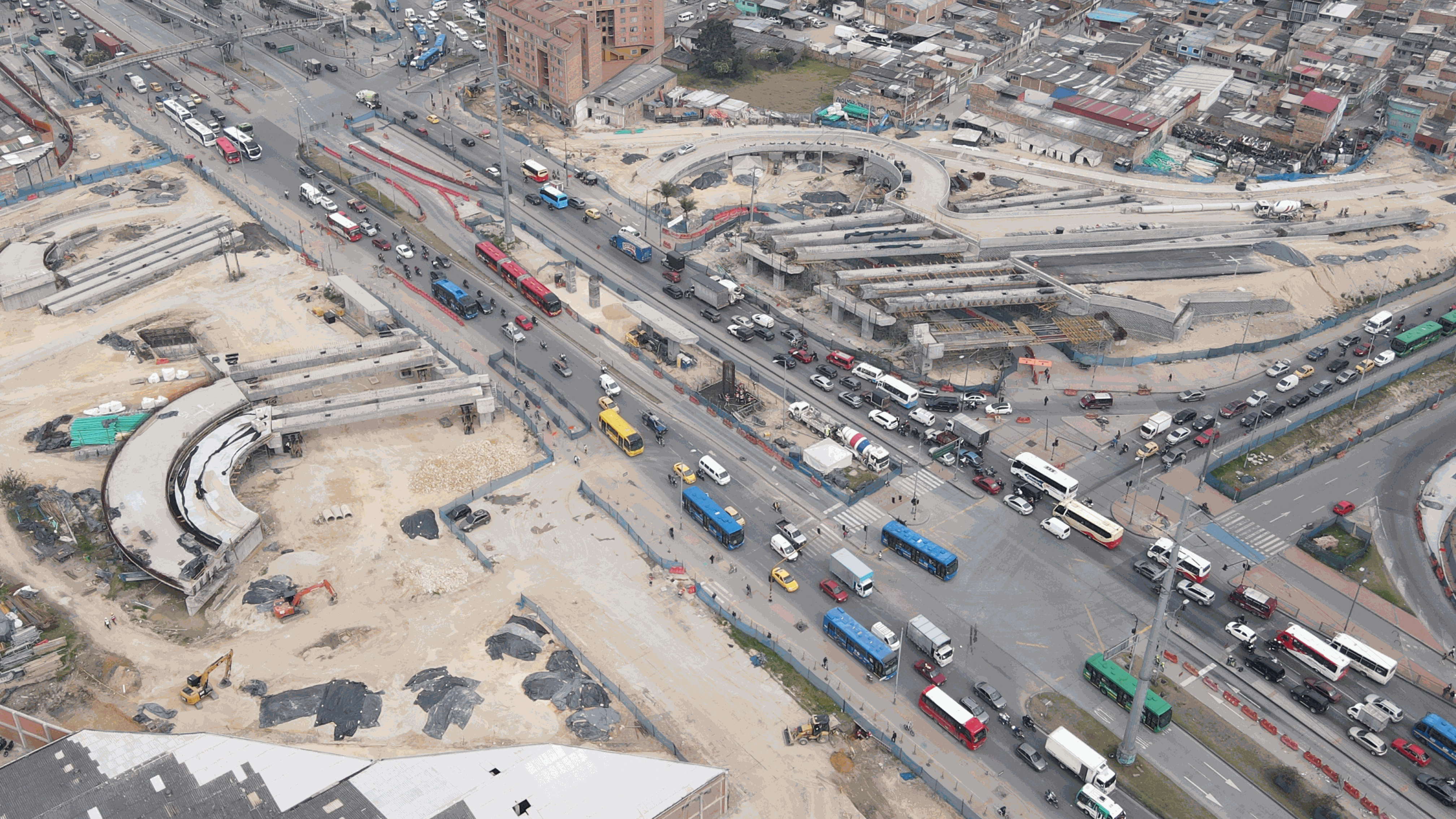 Vías y espacio público zonas industriales de Montevideo y Puente Aranda Grupo 4